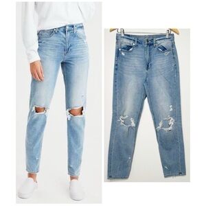 American Eagle AE Distressed High Rise Mom Jeans Size 6